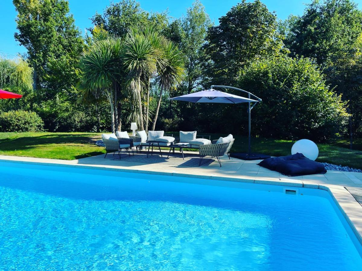 Les Arbres Rouges Bed & Breakfast Suce-sur-Erdre Exterior photo